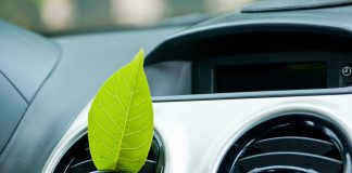 För funktionsduglig klimatkontroll i bilen: Gör det själv-byte av pollenfilter