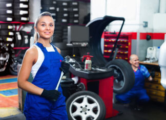 Bilservice: ska jag besöka en verkstad eller reparera bilen själv?