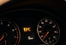 Vad EPC-lampan är till för och varför den lyser